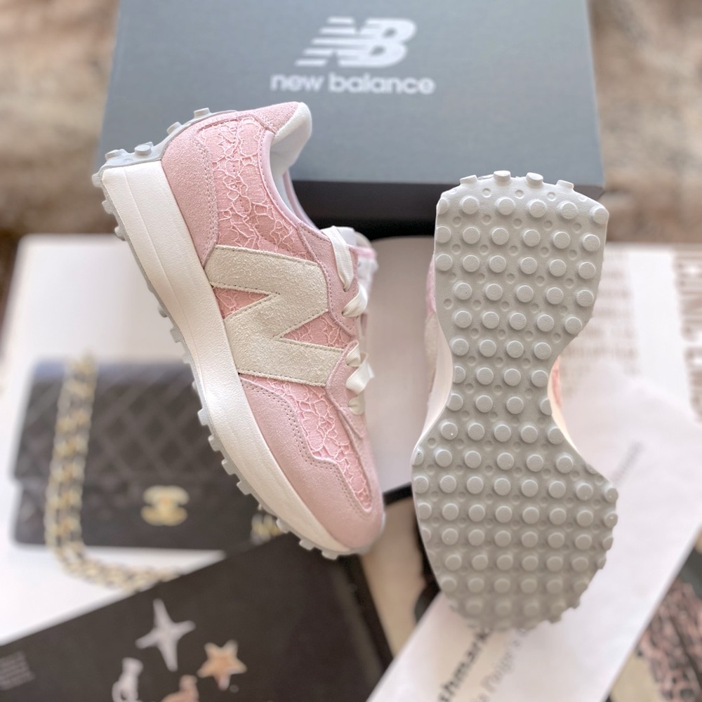 New Balance 327 Sneakers - Picture 9 of 15